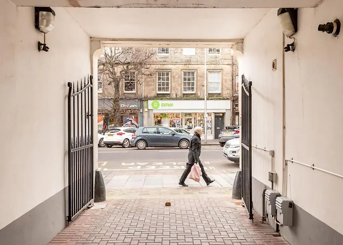 Southgait Hall - No 17